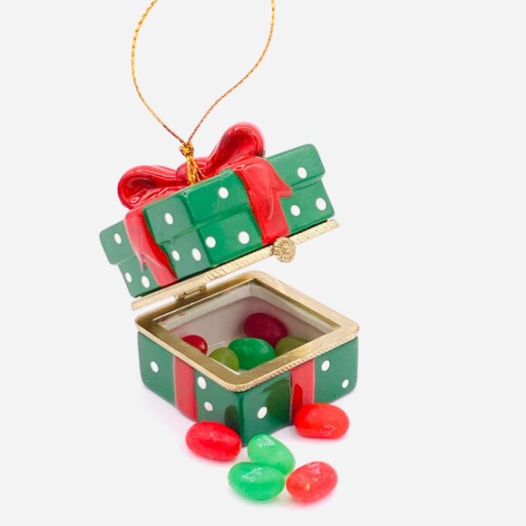 Polka Dot Gift Box Porcelain Hinged Surprise Gift Trinket Box Christmas Ornament - Picture 3 of 5